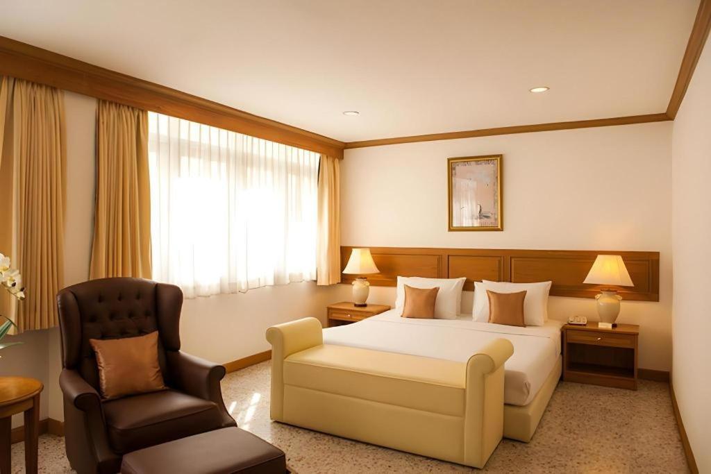 Lido Beach Hotel Паттайя Экстерьер фото