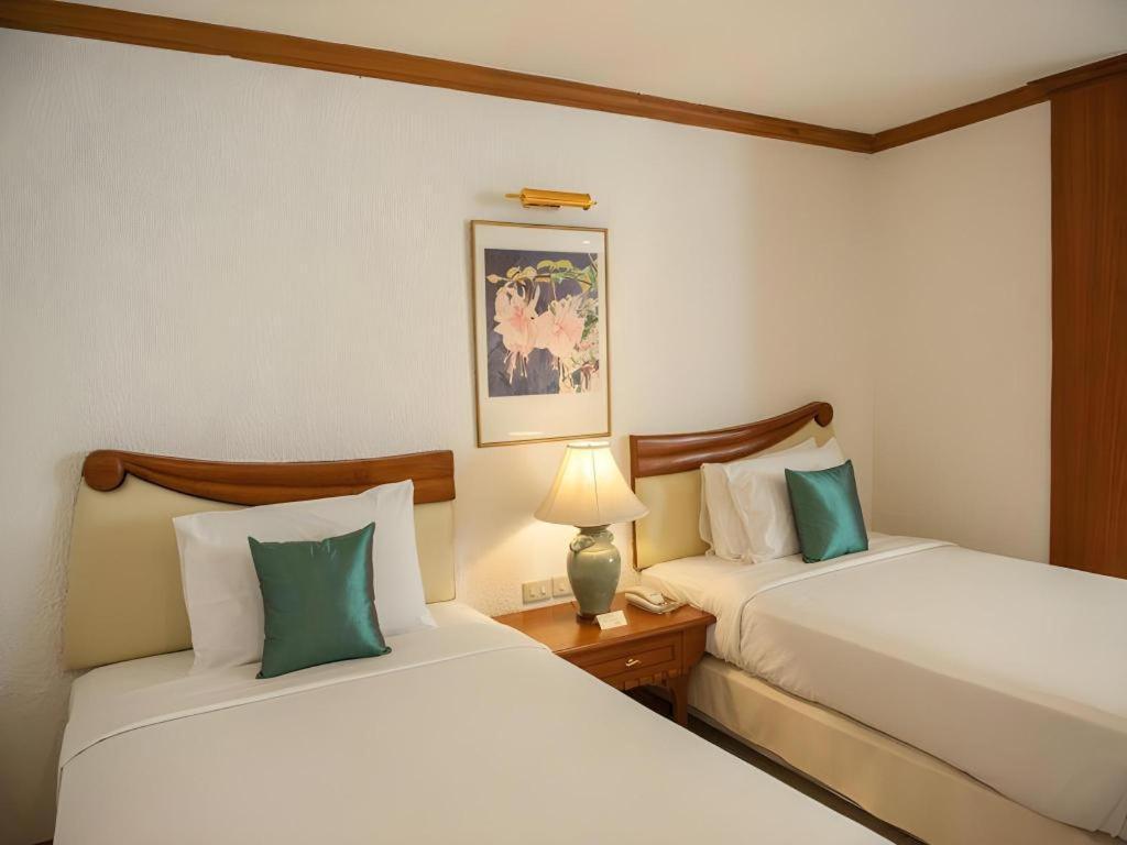 Lido Beach Hotel Паттайя Экстерьер фото