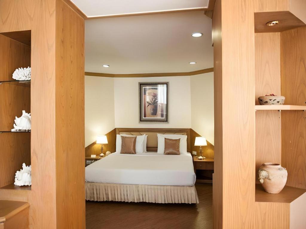 Lido Beach Hotel Паттайя Экстерьер фото