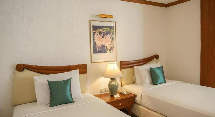 Lido Beach Hotel Паттайя Экстерьер фото